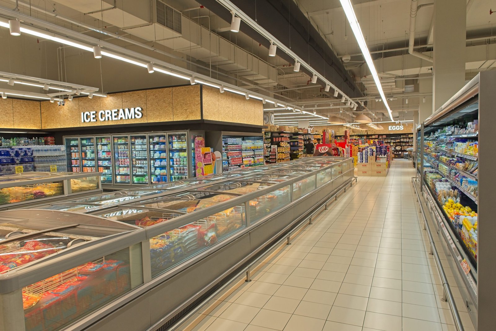 Amerin Mall retail area
