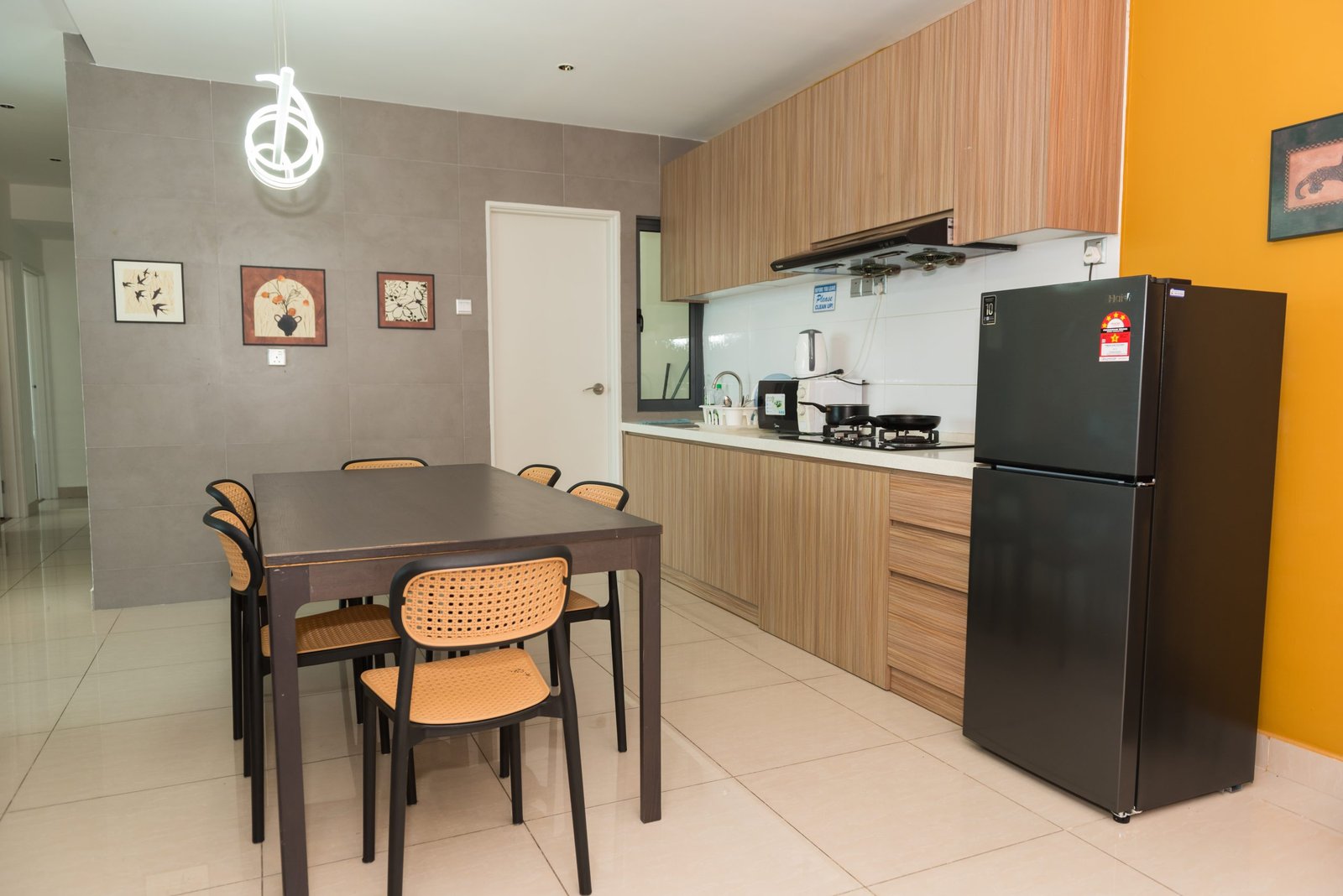 Amerin Suites interior